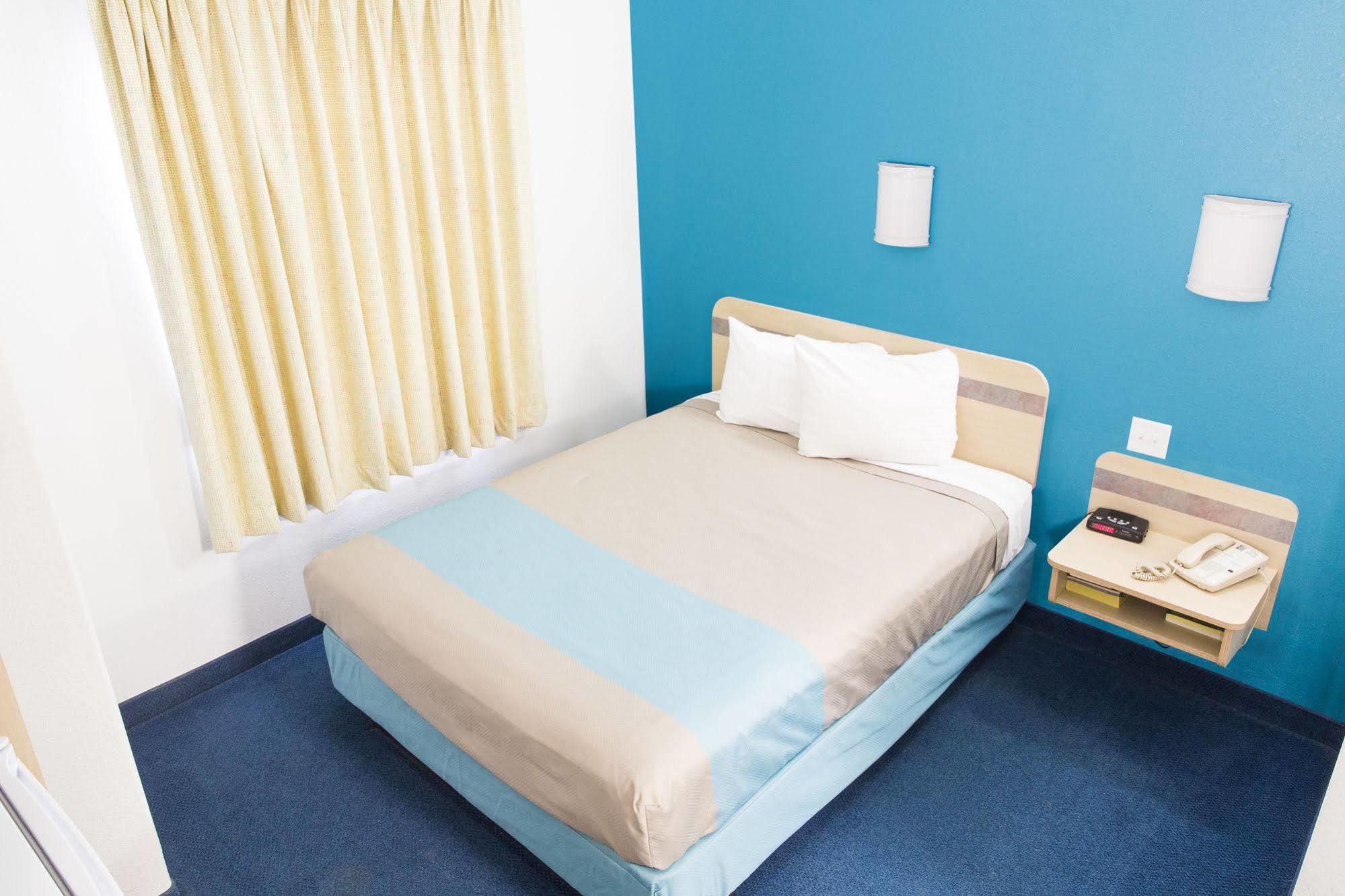 Motel 6-Red Deer, Ab Kültér fotó
